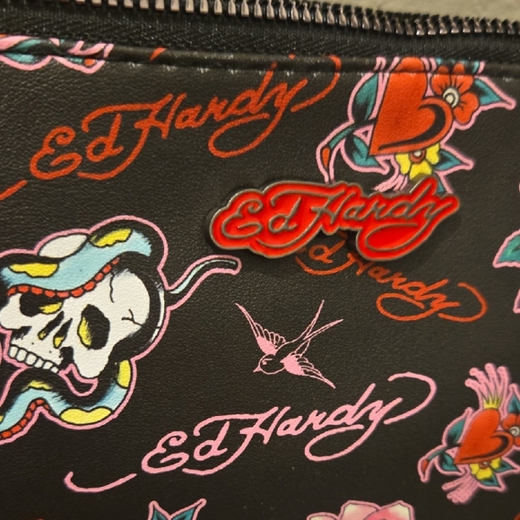 Ed Hardy Black and Pink Cosmetic Or Clutch Bag Nwt - Picture 3 of 3
